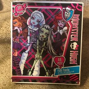 Monster High 46 pcs 3 Ft. Floor Puzzle